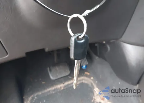 2001 Ford Focus Zx3 из США, поврежденный, VIN 3FAFP31391R226626